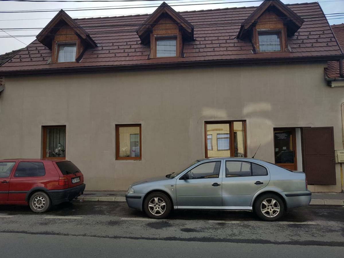 Theresia Apartment سيبيو المظهر الخارجي الصورة