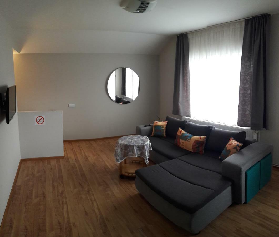 Theresia Apartment سيبيو المظهر الخارجي الصورة